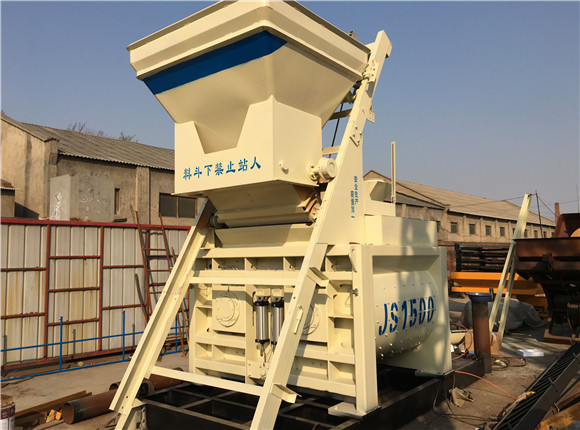 混凝土攪拌機(jī)正工作呢抱軸了怎么辦？