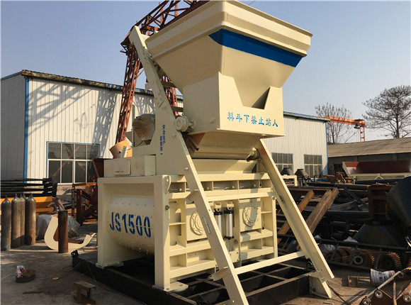 怎么驗(yàn)收裝好的混凝土攪拌機(jī)？